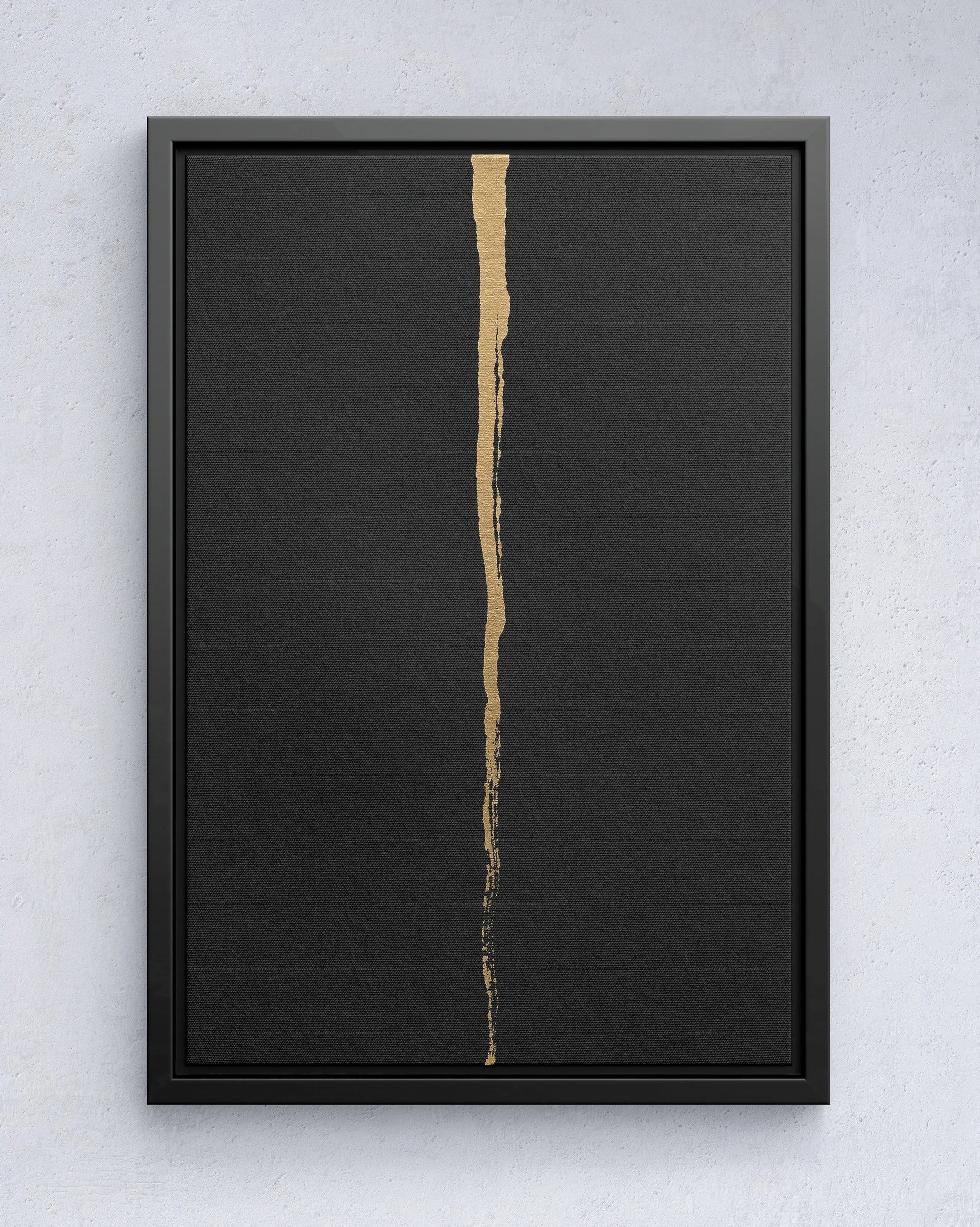 Obsidian Gold – Minimal Line Art