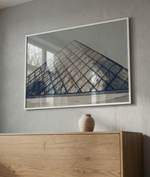Paris Louvre Pyramide – Moderne Architektur
