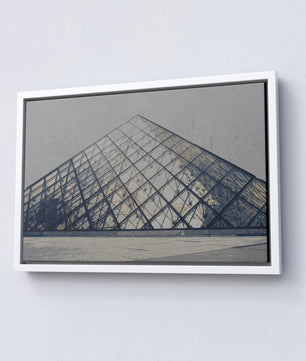 Paris Louvre Pyramide – Moderne Architektur
