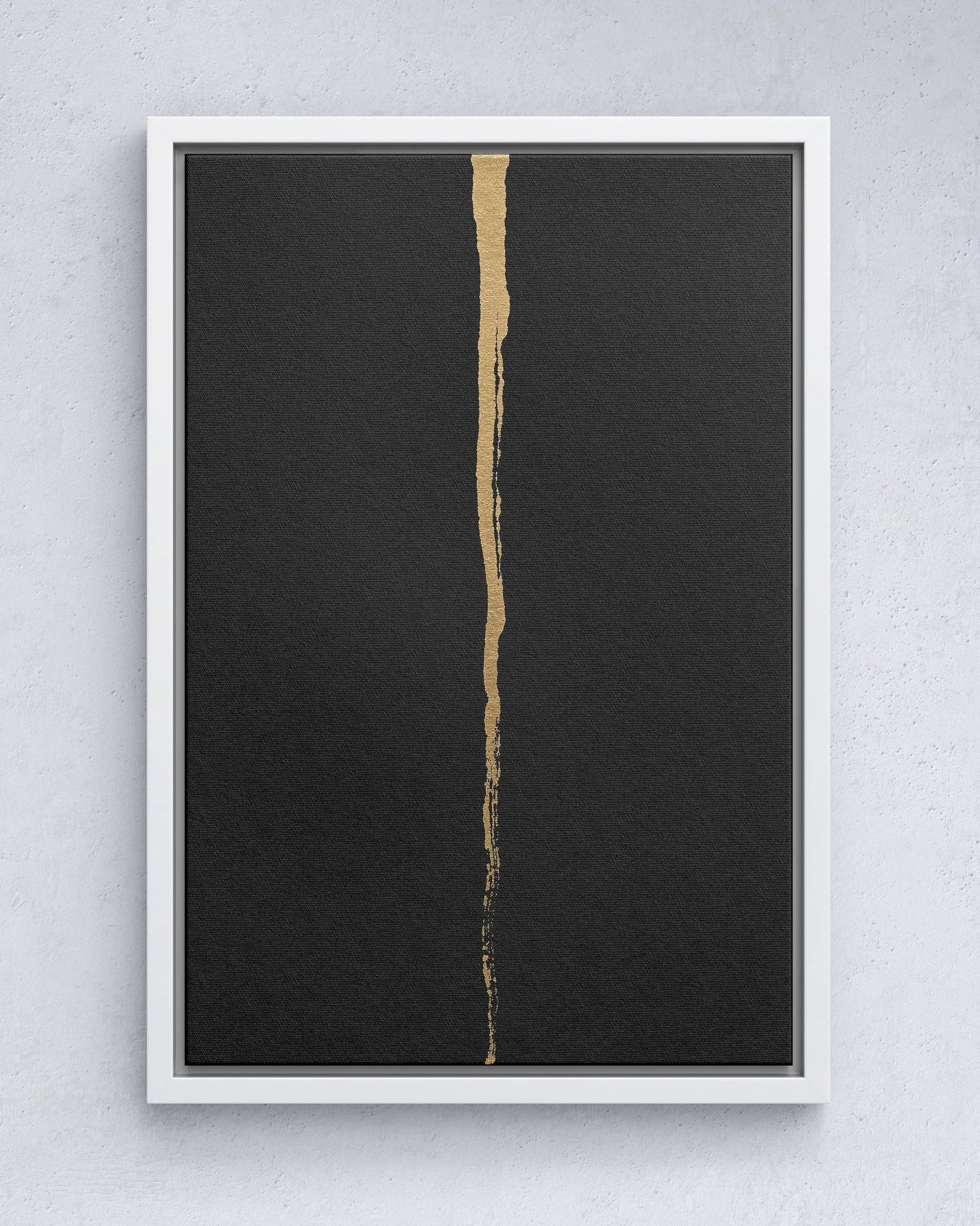 Obsidian Gold – Minimal Line Art