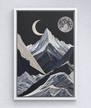 Montagne Lunar Majesty sotto un velo cosmico