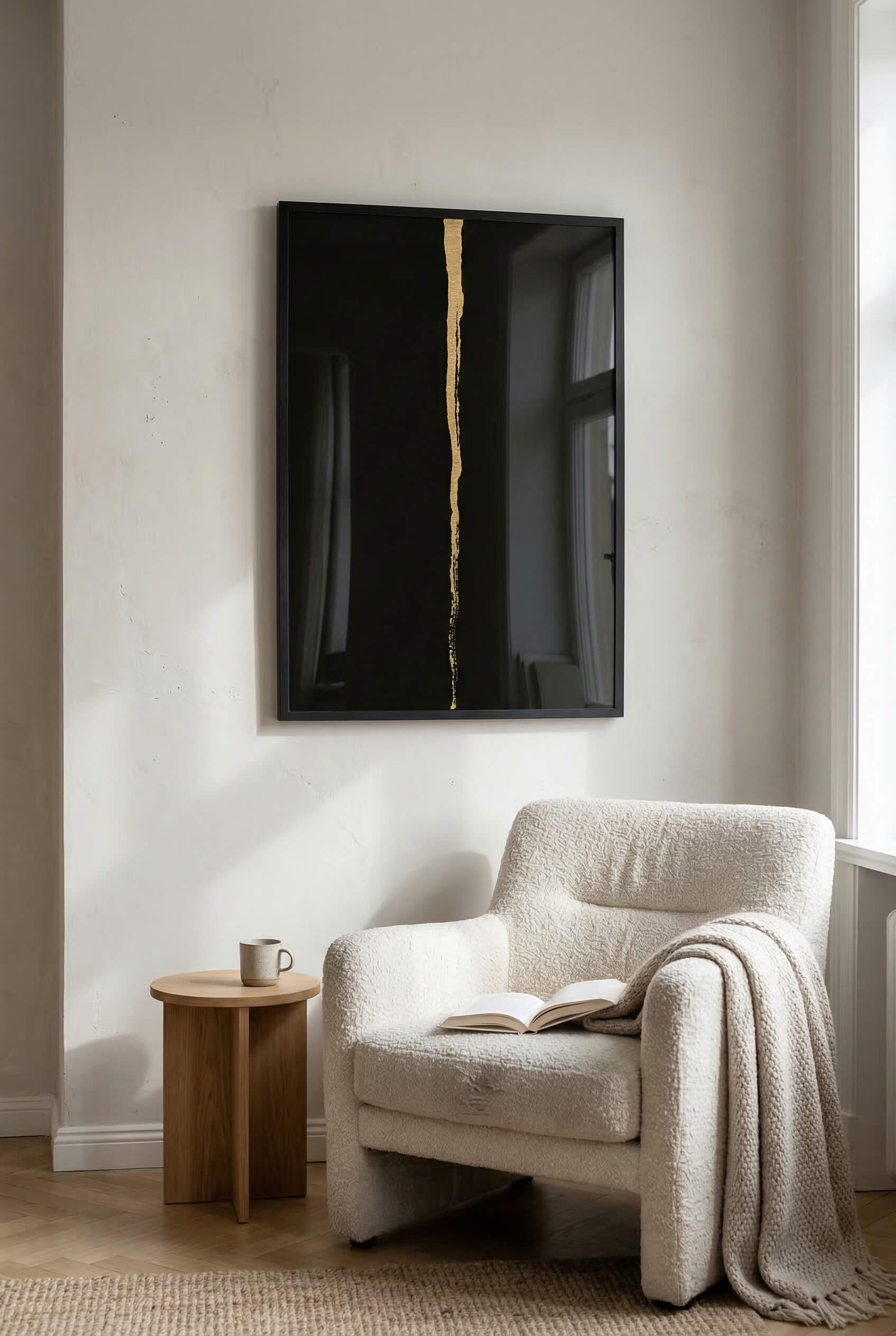 Obsidian Gold – Minimal Line Art