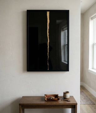 Obsidian Gold – Minimal Line Art