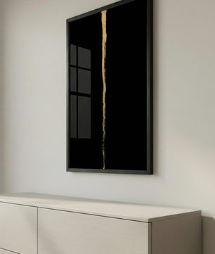 Obsidian Gold – Minimal Line Art