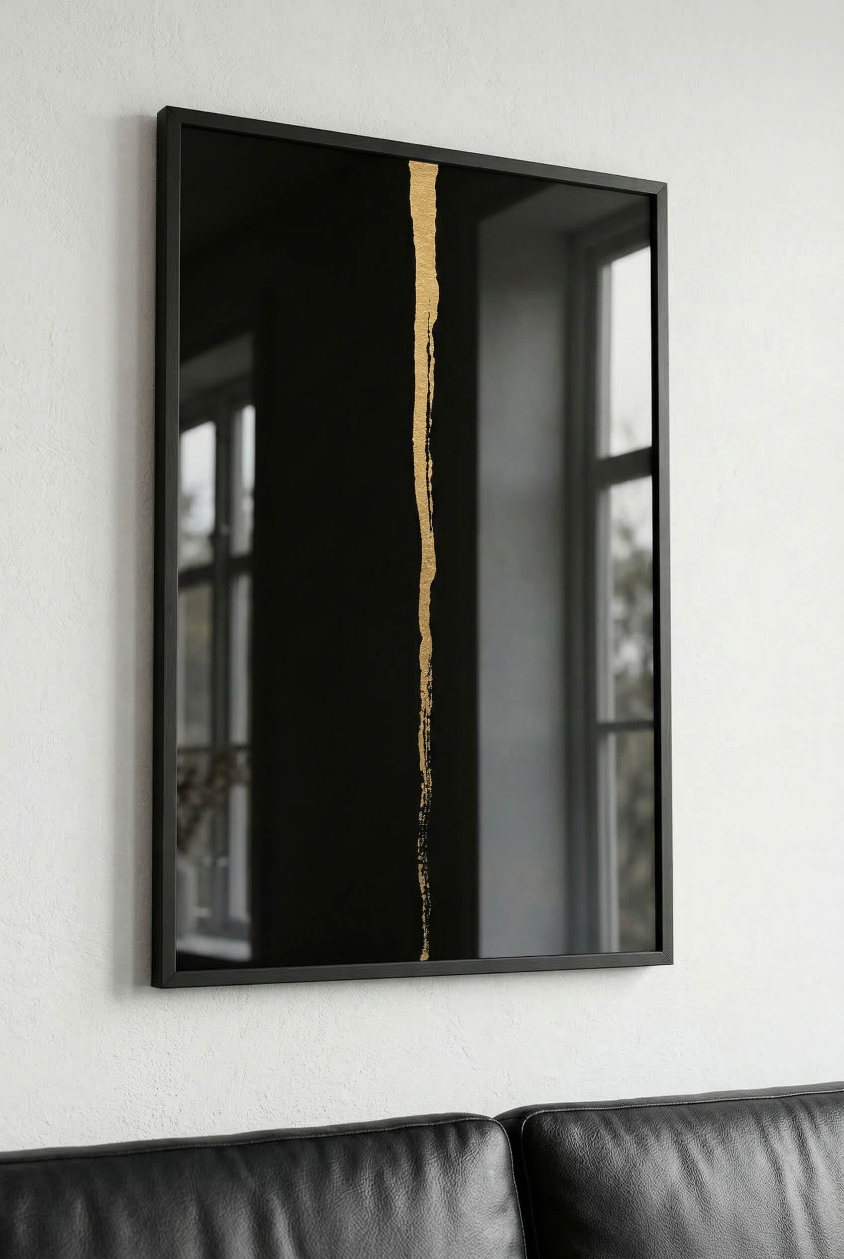 Obsidian Gold – Minimal Line Art