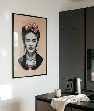 Floral Icon – Timeless Portrait