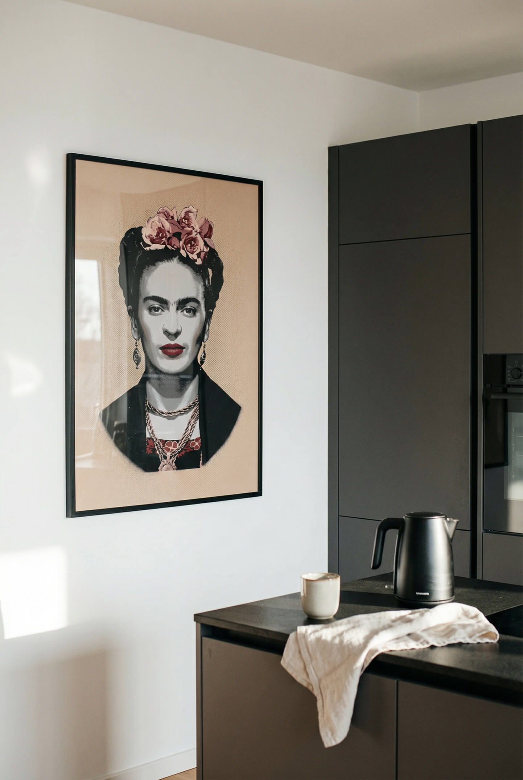 Floral Icon – Timeless Portrait